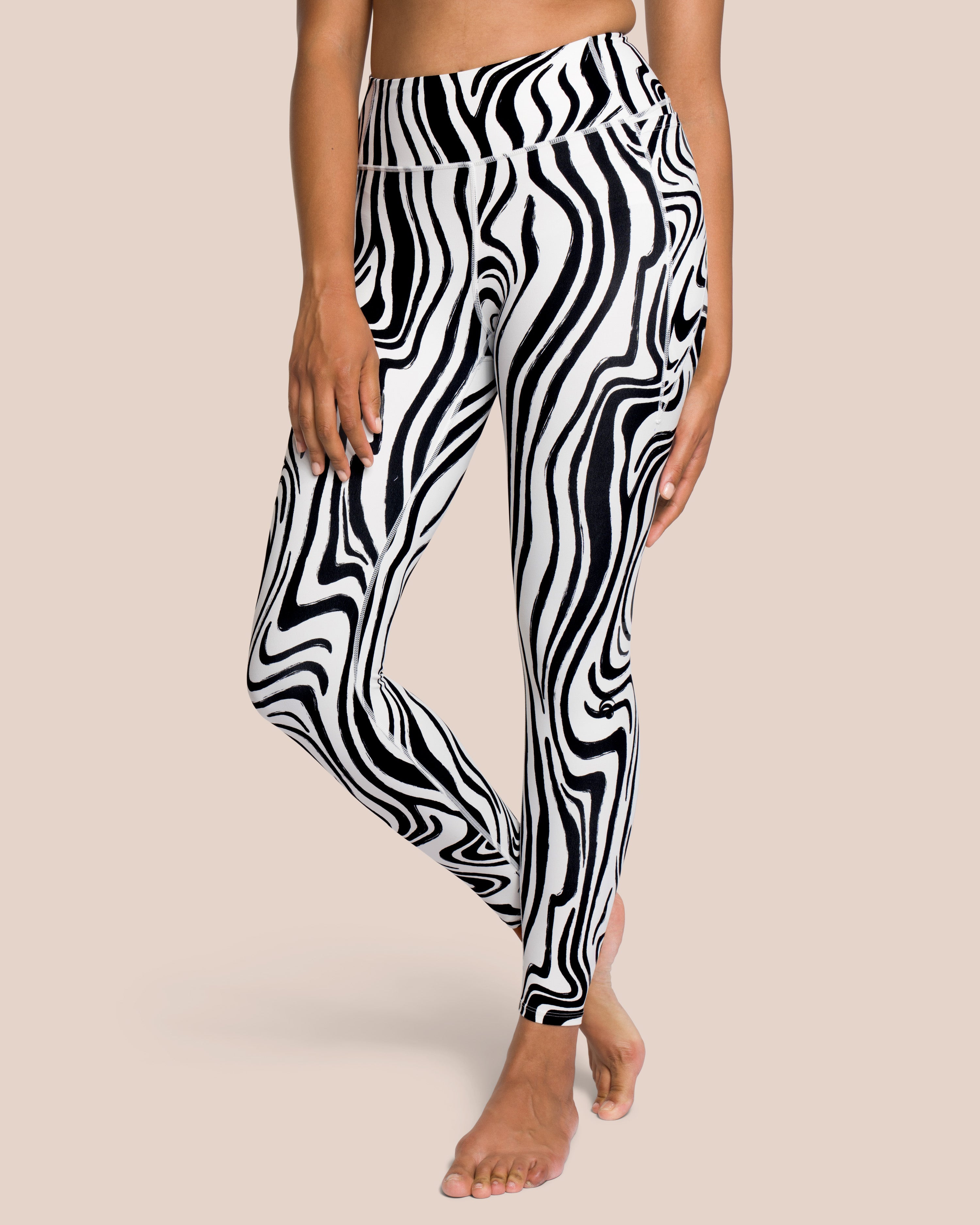 45395-black-swirl_11_67ad2a11-bd99-4890-a973-f860922f0568.jpg